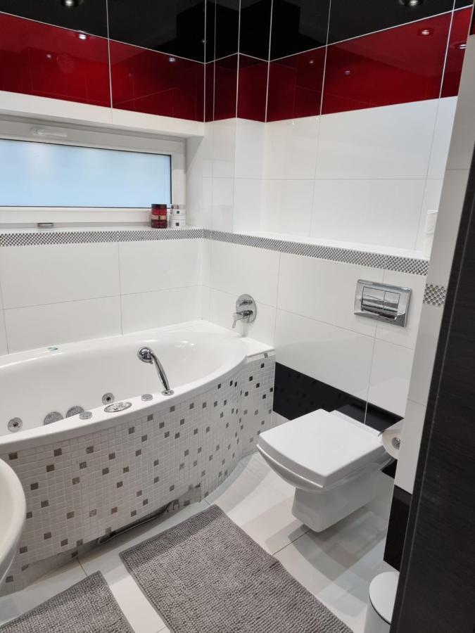La Perla Apartment Криница Морска Екстериор снимка