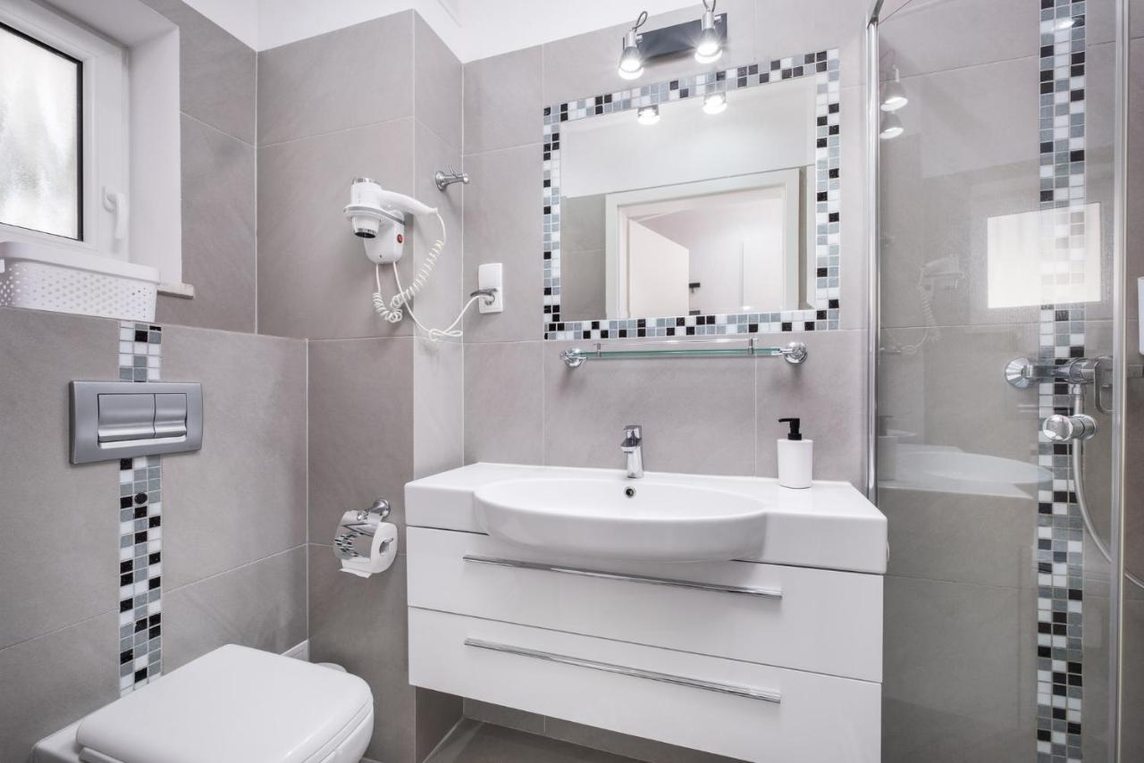 La Perla Apartment Криница Морска Екстериор снимка