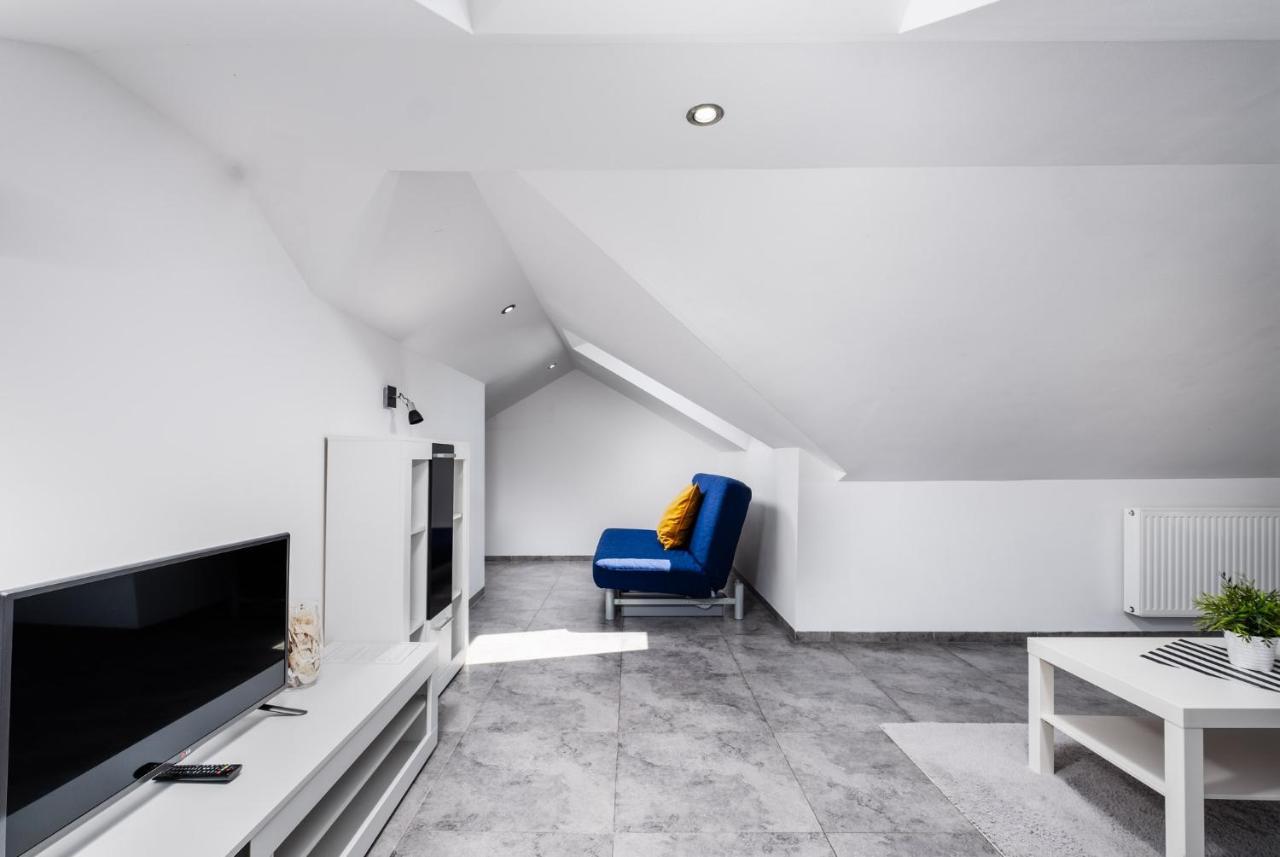 La Perla Apartment Криница Морска Екстериор снимка